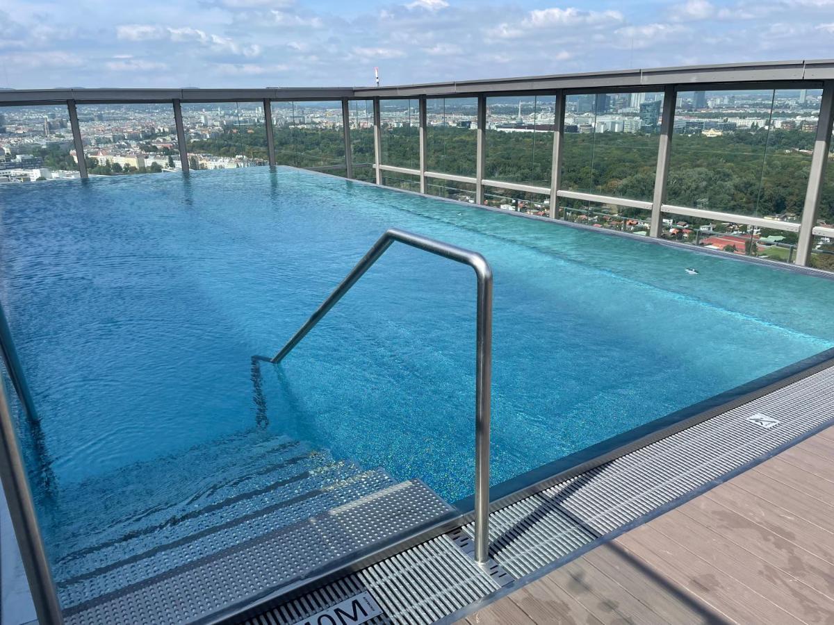 Sunrise Above Sky With Rooftop Pool Wien Exteriör bild